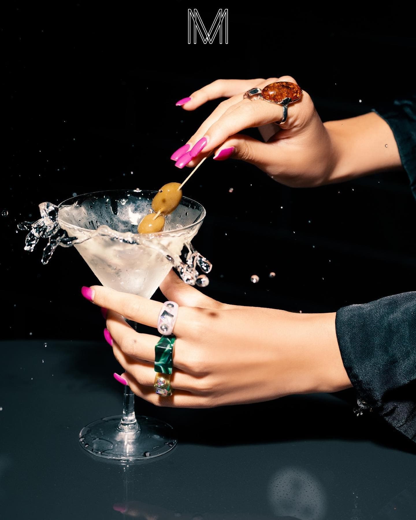 Cocktail splash moment